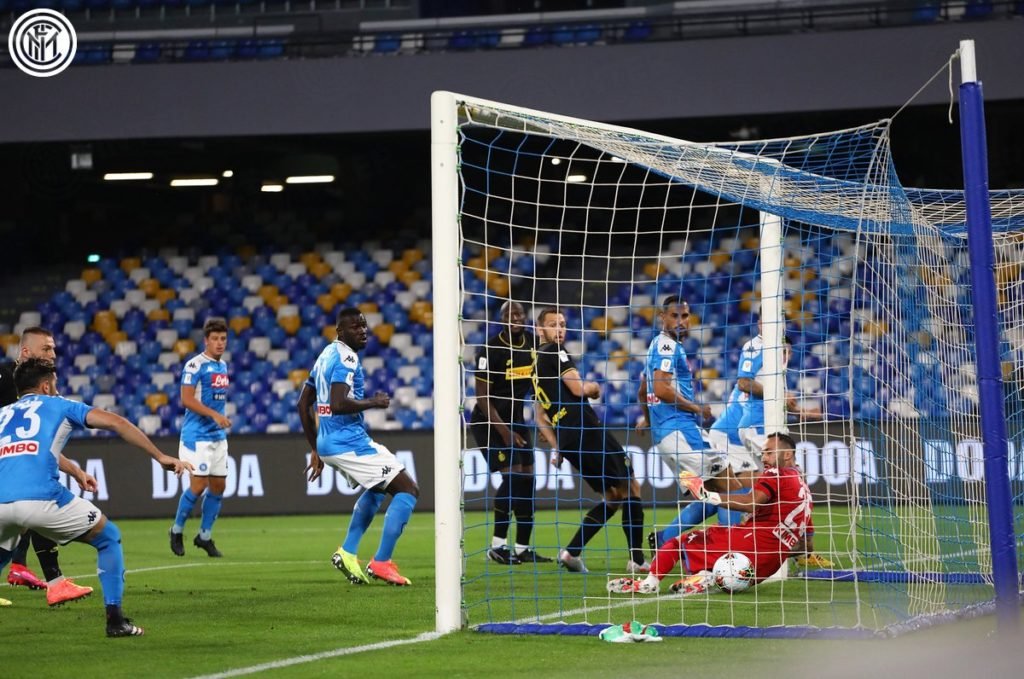 Eriksen marcó un gol olímpico al poco de empezar | Foto: Inter 