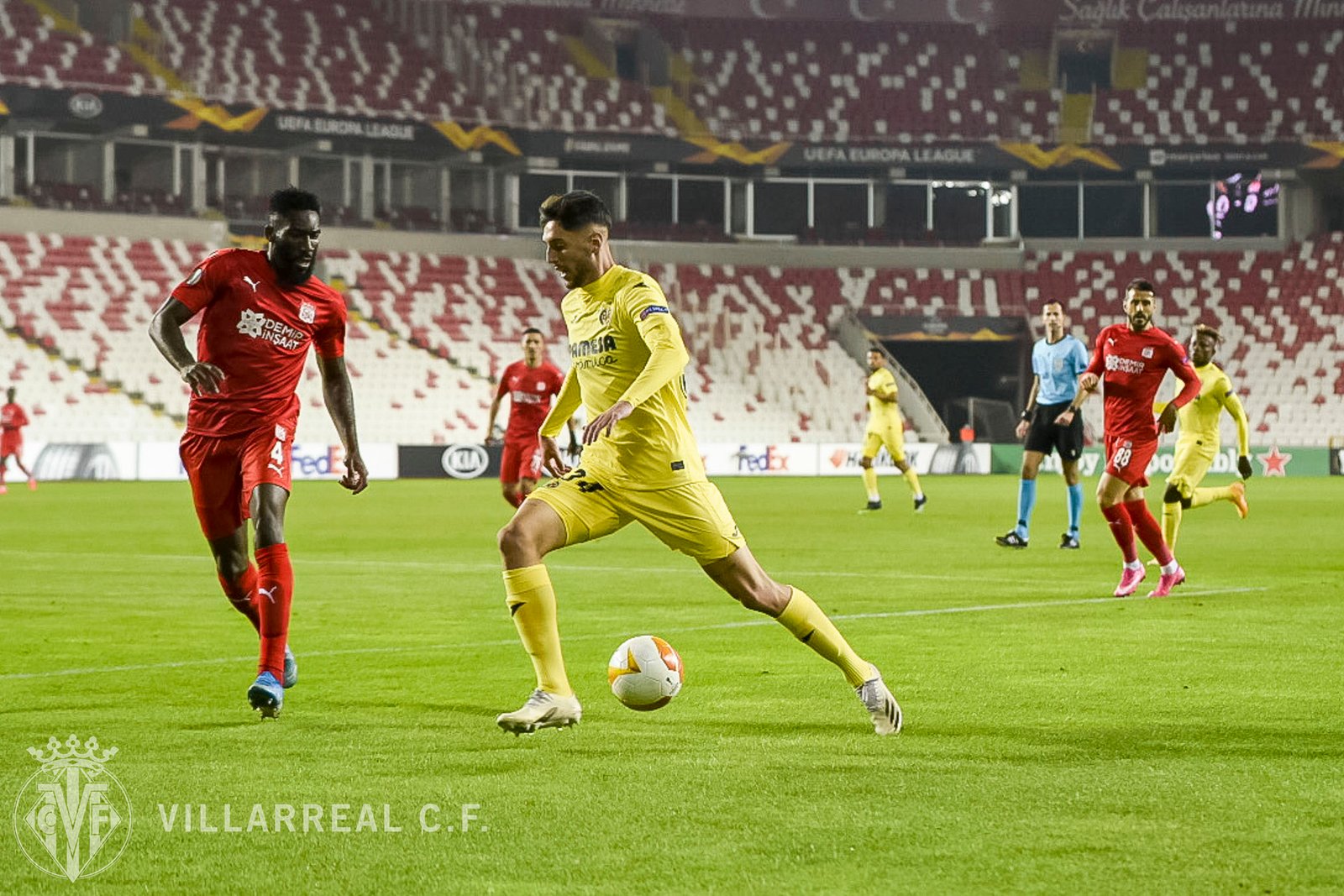 El Villarreal vence y se clasifica para la siguiente ronda - AreaDePenalti