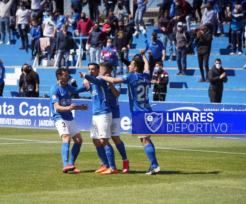 Celebración al gol de Hugo Diaz/ Fuente: Linares Deportivo