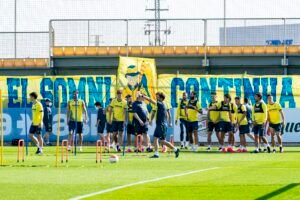 El Villarreal entrena con alegría/ Fuente: Villarreal CF
